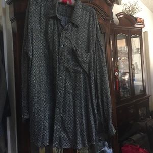 Perry Ellis Men's shirt  EUC 100% rayon