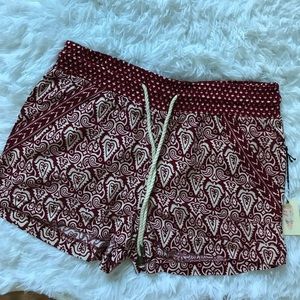 🆕 NWT Forever21 Print Woven Shorts