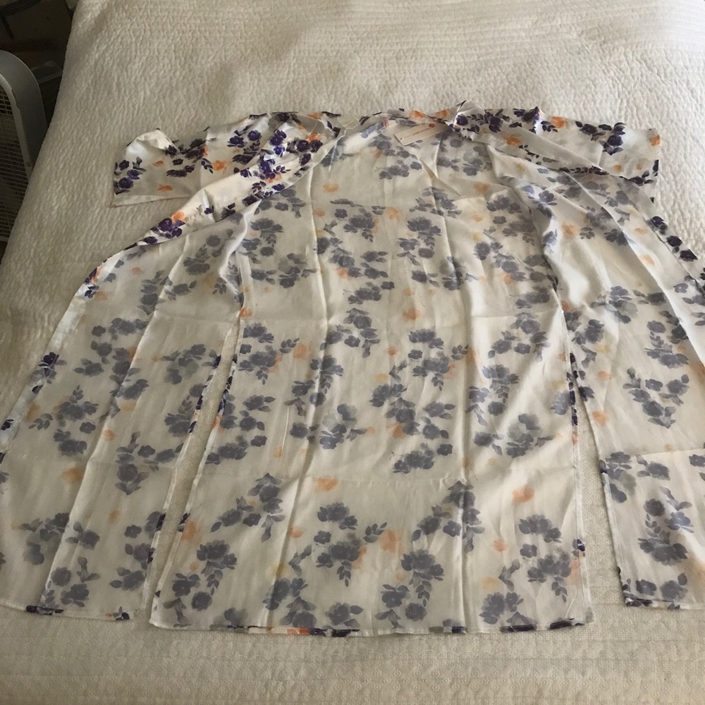 Long Floral Kimono - Picture 6 of 8