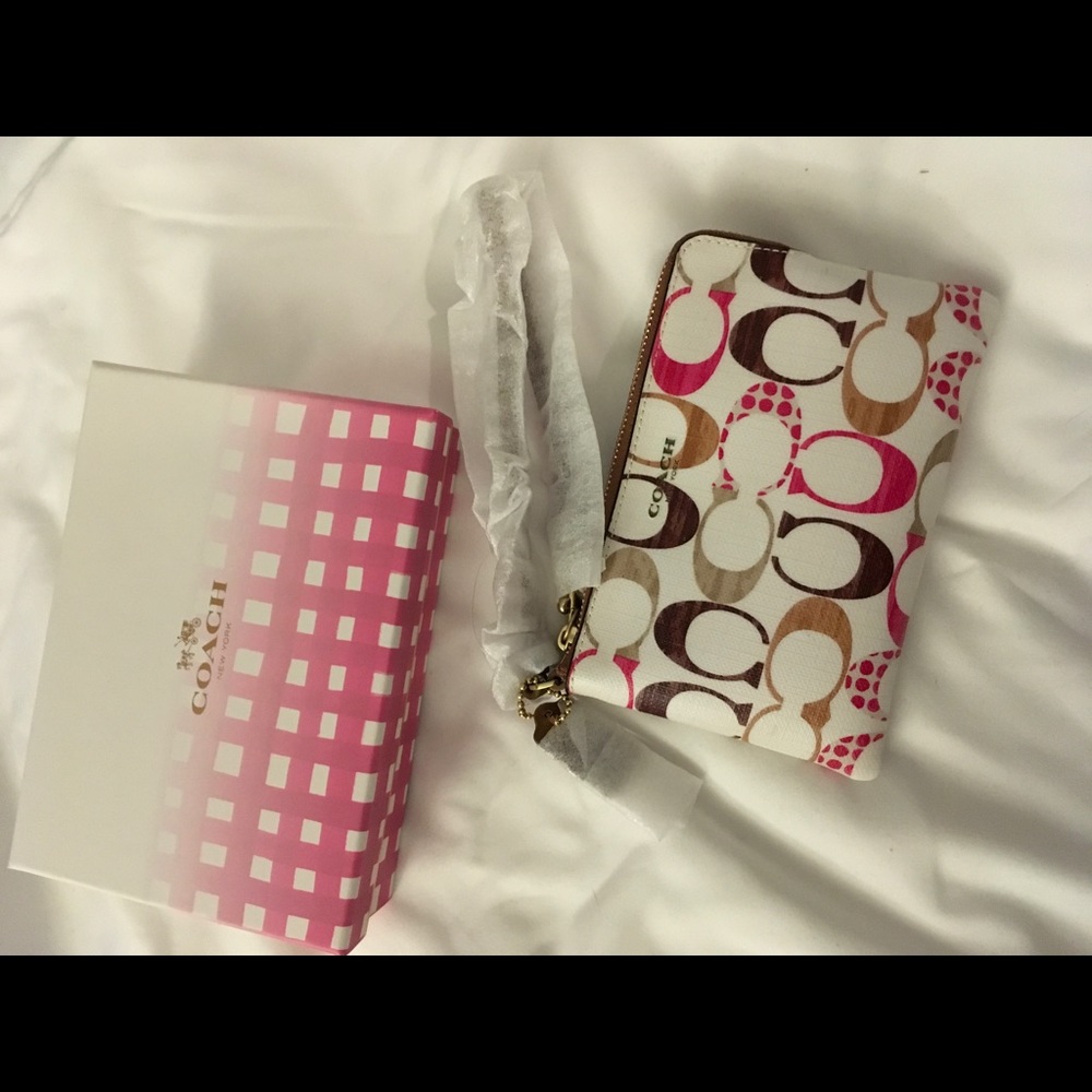 Coach Small Wristlet/Wallet