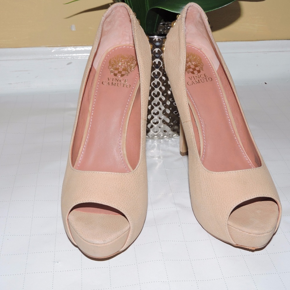 Vince camuto