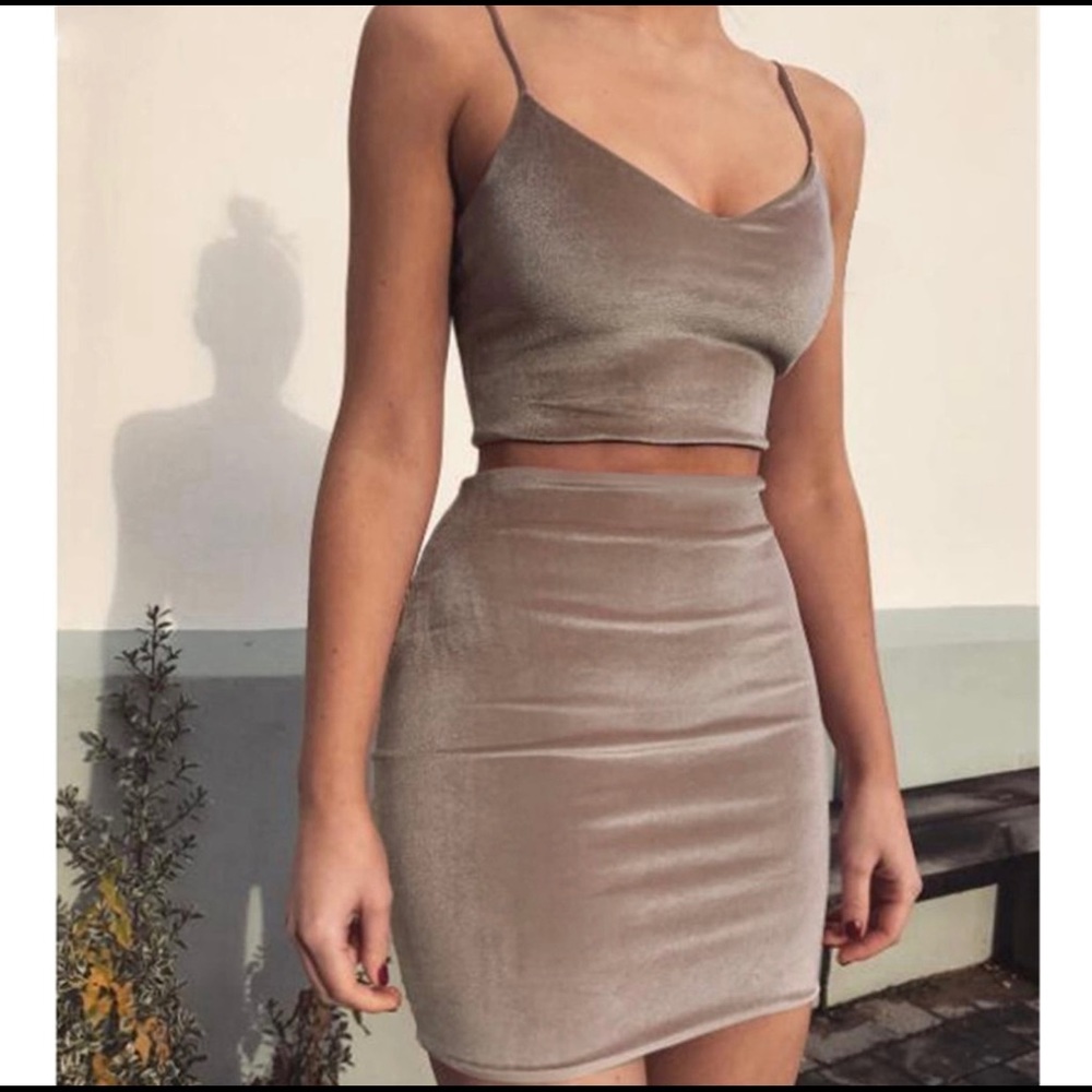 Showstopper velvet set