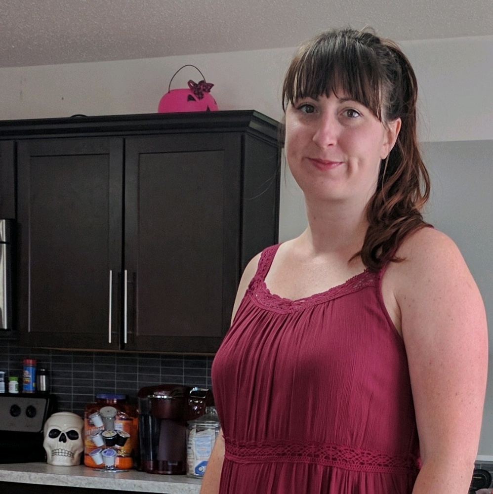 Meet your Posher, Elise