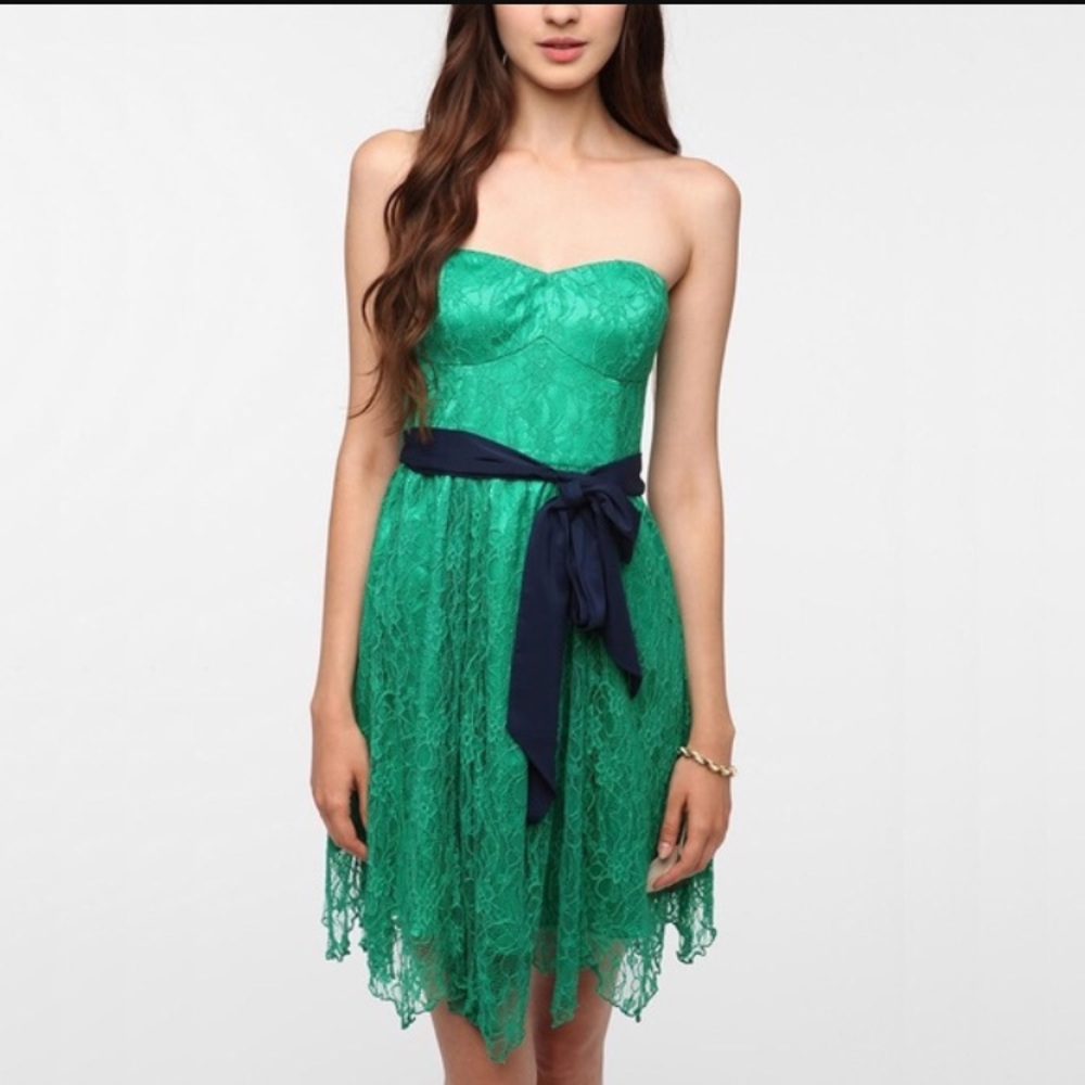 Thistlepearl dress for Urban Outfitters 0 XS