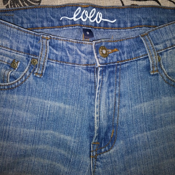 SOLD 🌟Lola Distressed Jeans🌟 - Picture 4 of 5