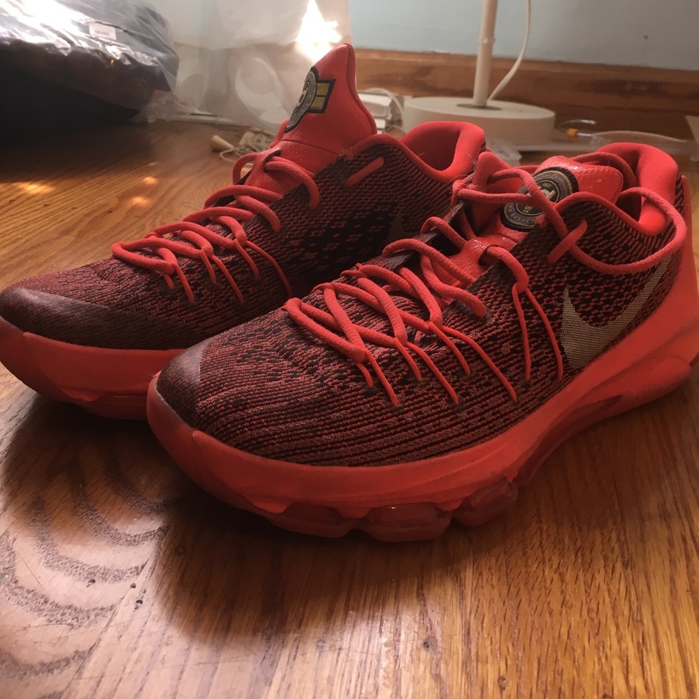 KD 8 Low Tops