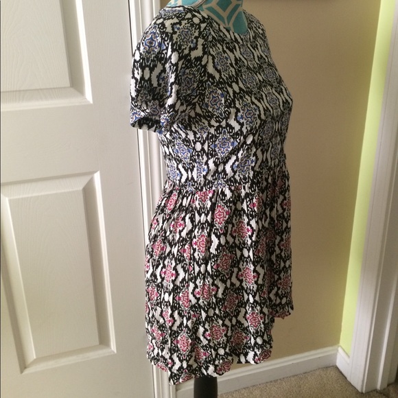 Sans Souci Top - Picture 2 of 5