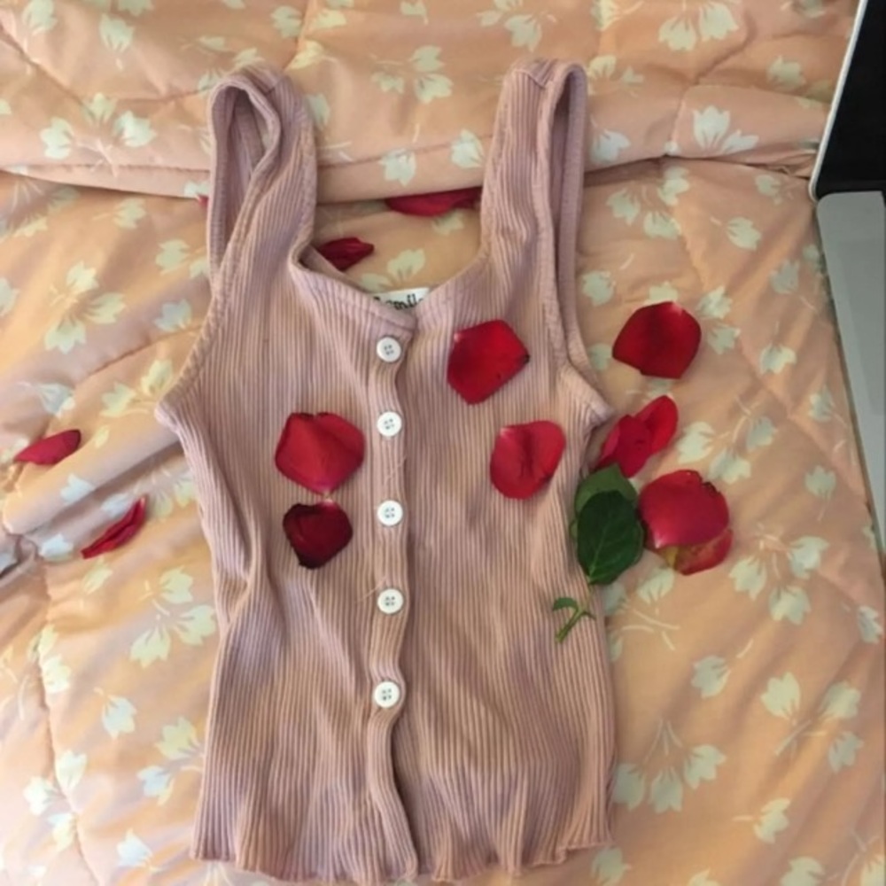 Pink tank