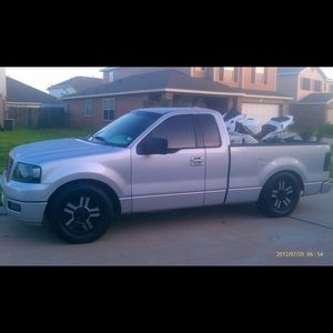 Meet your Posher, Clint