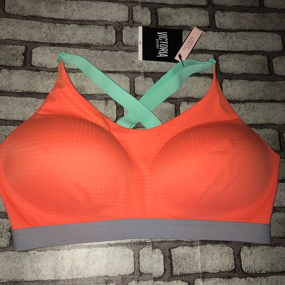Victoria's Secret Other - Victoria's Secret Sport Lightweight Sport Bra 34D