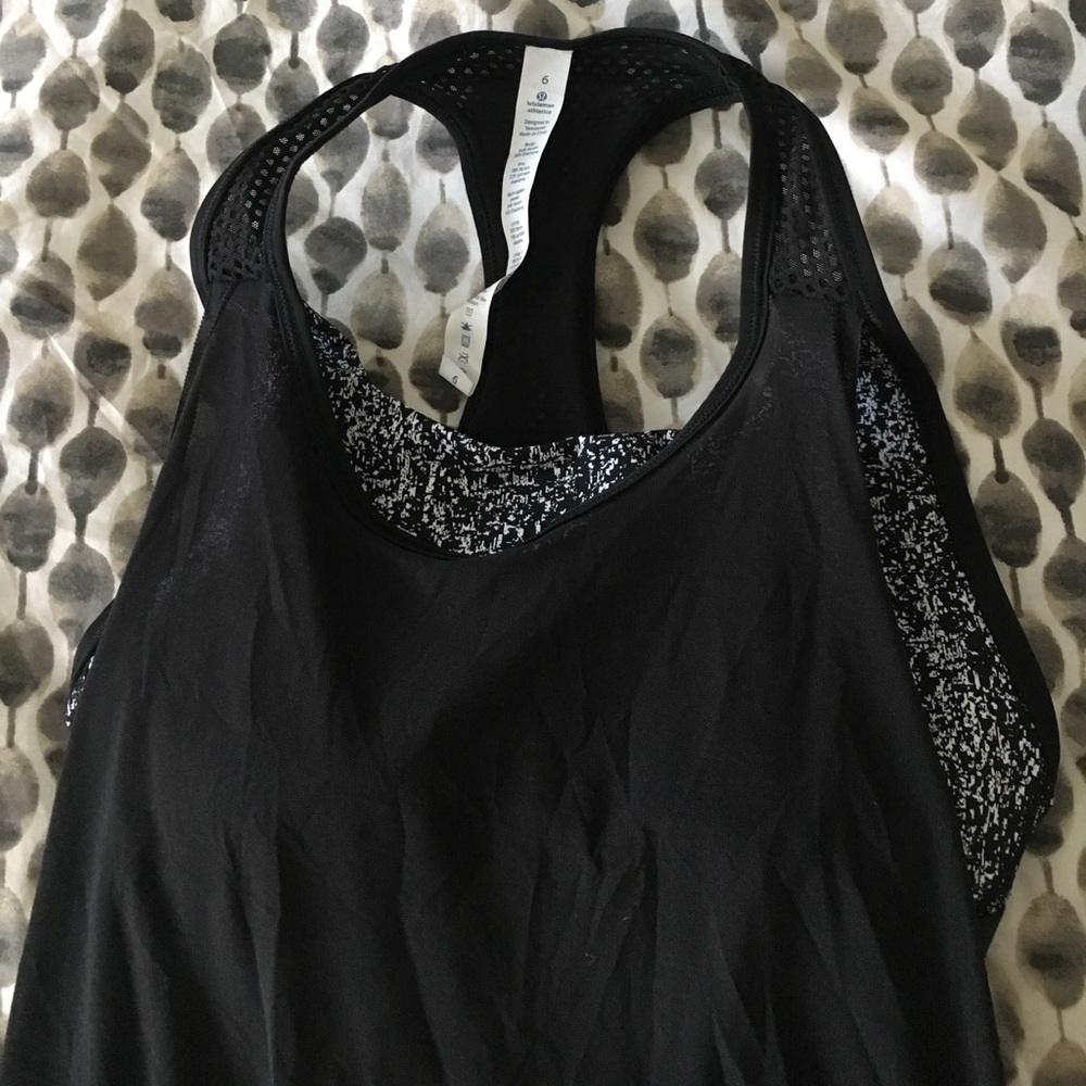 FLASH SALE: Lululemon tank with built in bra