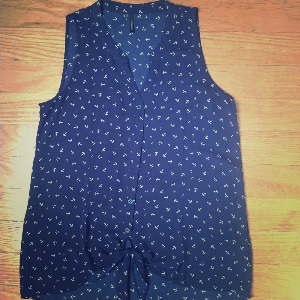 Anchor button up tank