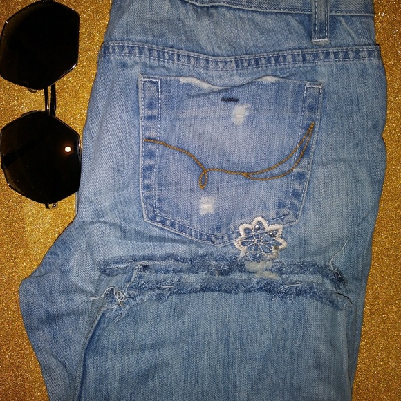 SOLD 🌟C'est Toi Distressed Denim Shorts🌟 - Picture 2 of 5