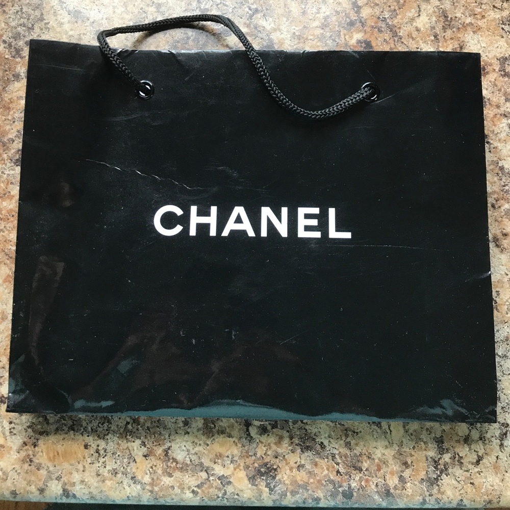 Chanel shopping bag