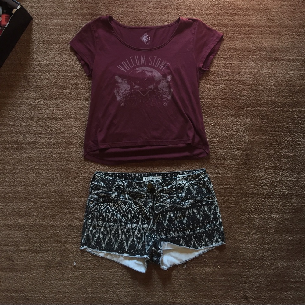 BULLHEAD Pac sun denim shorts and top.