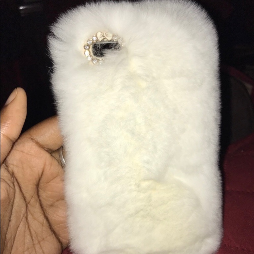 Furry White iPhone 6S phone case with bow