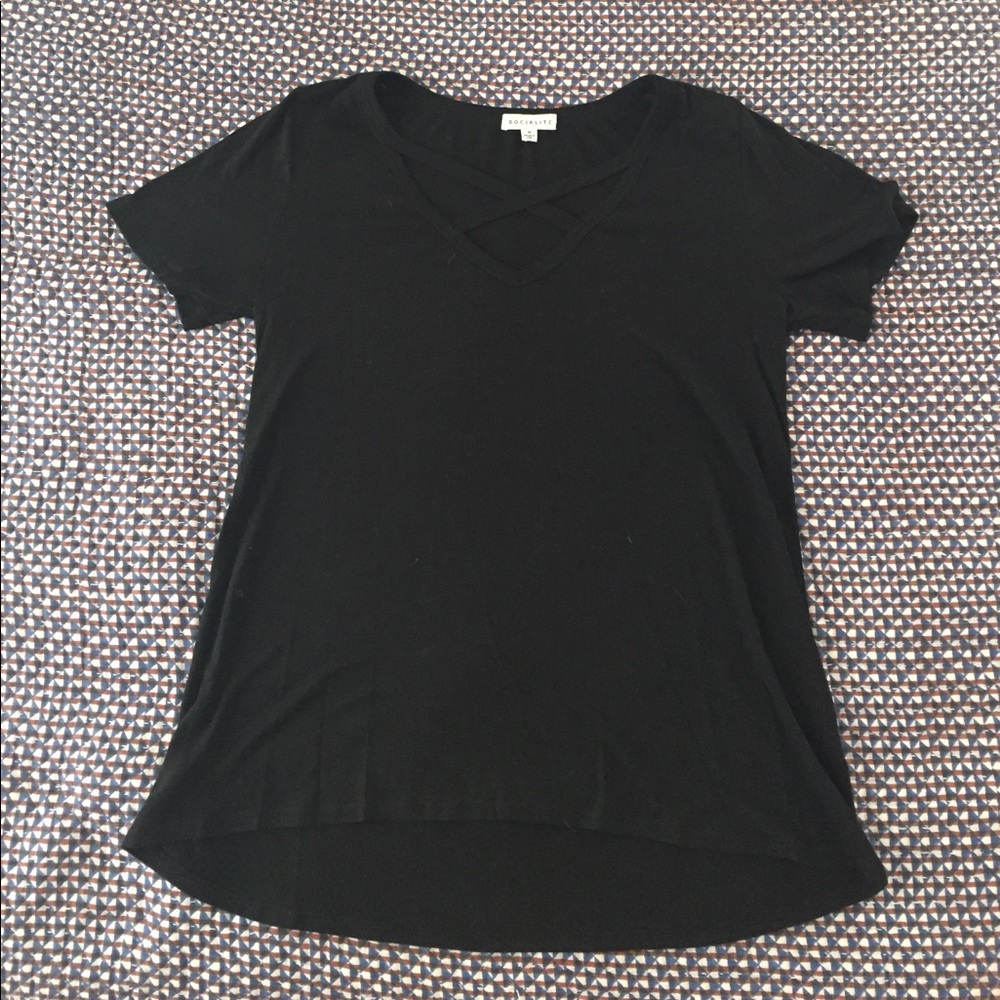 Black cross neck tee!