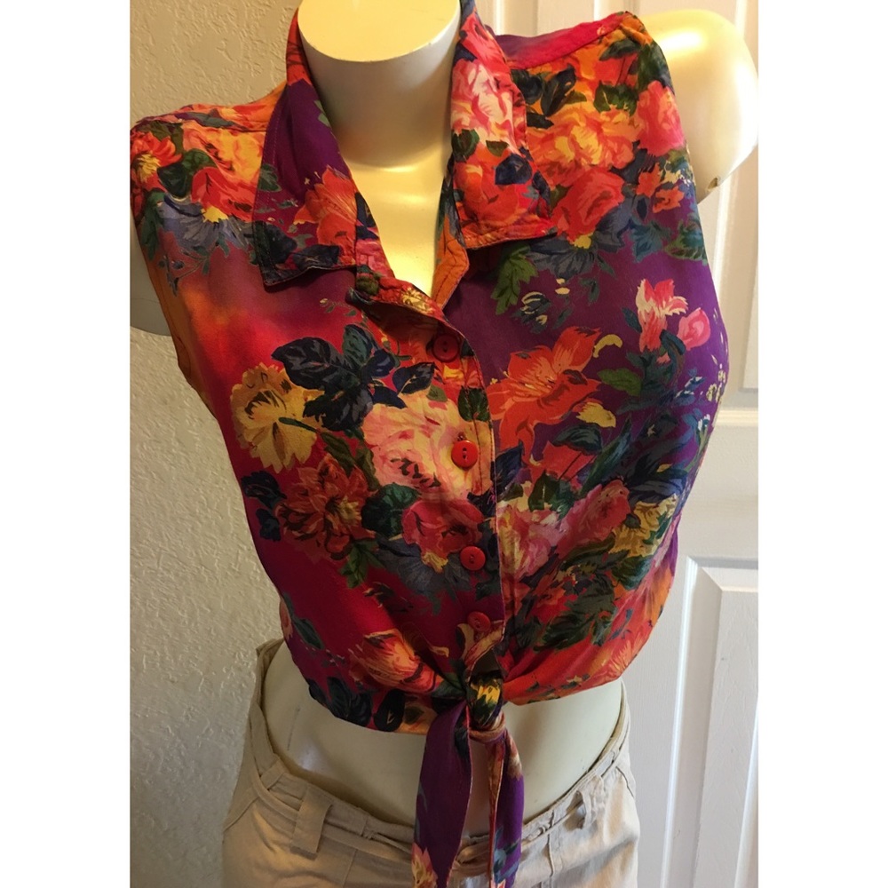 Vintage floral crop top