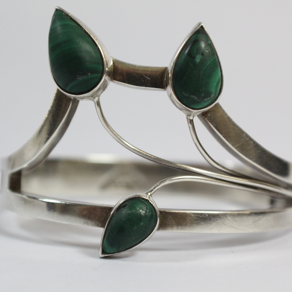 .925 Sterling Silver Ladies Malachite Stone Cuff