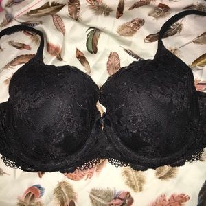 34DDD Black Lace Victoria's Secret Bra