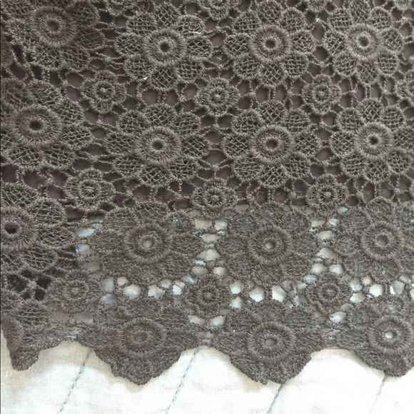 NWT BLACK LACE BLOUSE - Picture 2 of 3