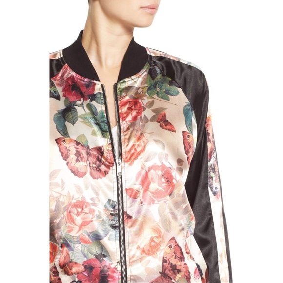 🔥 NWT! 2in1 Oversized Satin Bomber - Picture 2 of 8