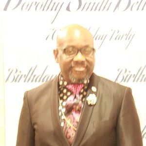 Meet your Posher, James