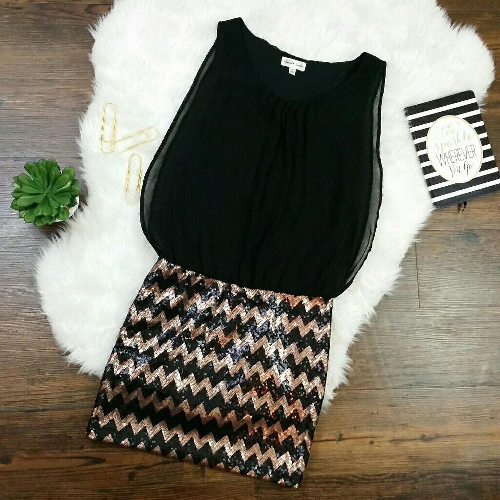 Emerald Sundae dress black and gold sz medium