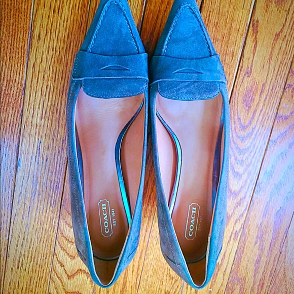 Coach Shoes - Very classy Coach Shoes.