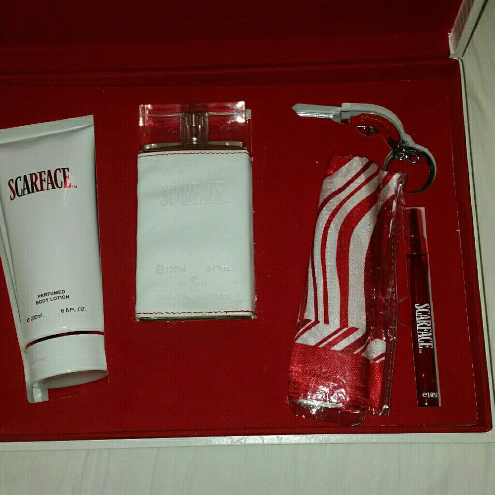 Official Scarface Perfume