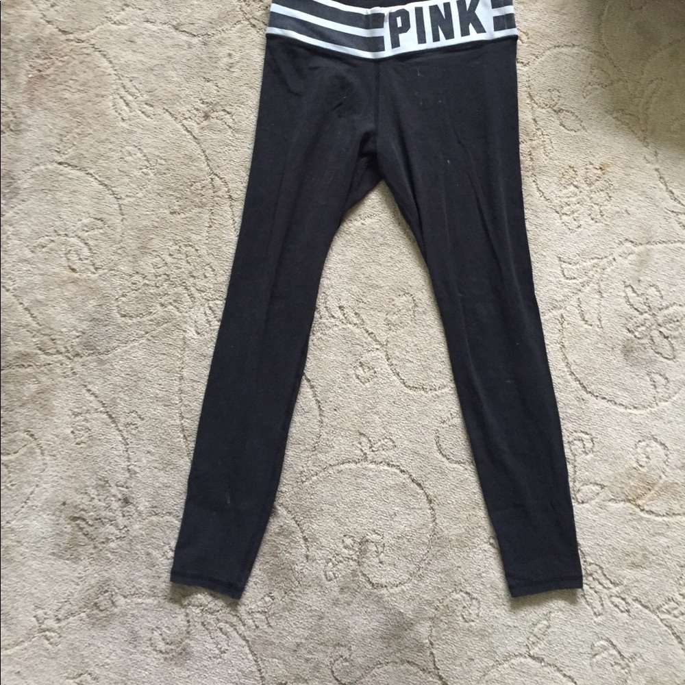 Size medium yoga pants from pink