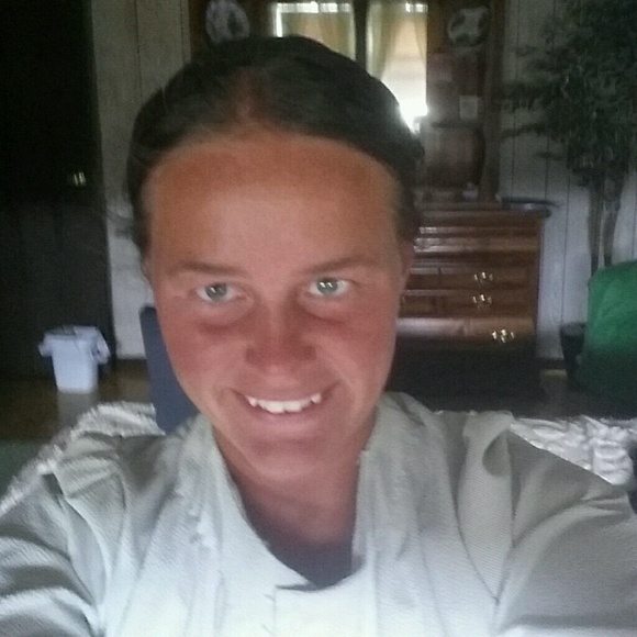 Meet your Posher, Karen - Picture 1 of 1