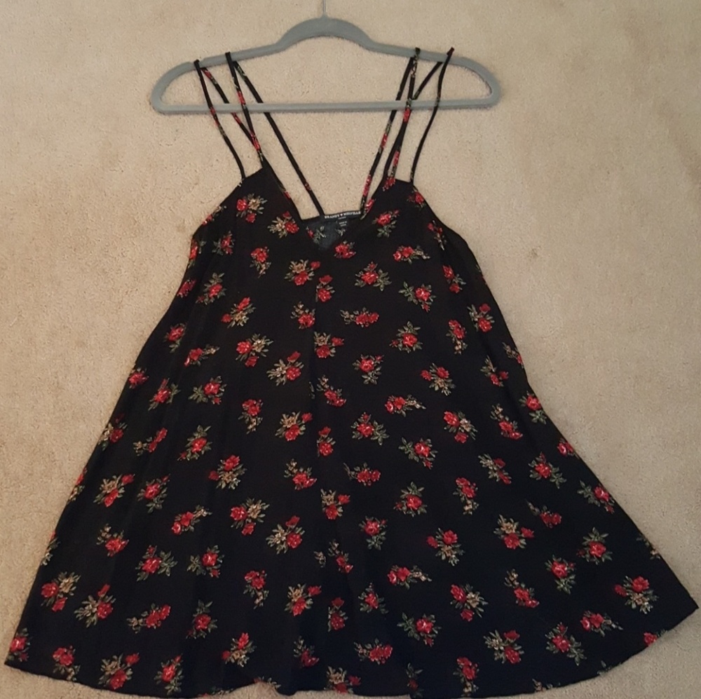 **SOLD ON Ⓜ️ERCARI**