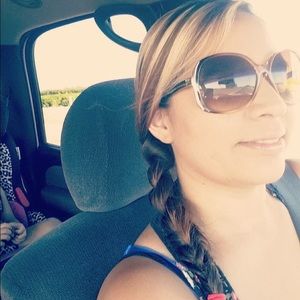 Meet your Posher, Catalina