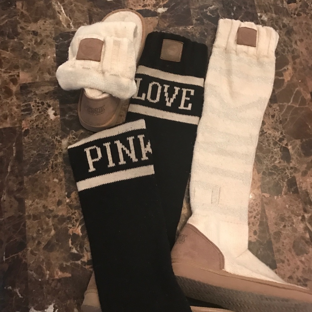 🎀PINK VS TWO RARE HTF MUKLUKS DOUBLE SPECIAL🎀