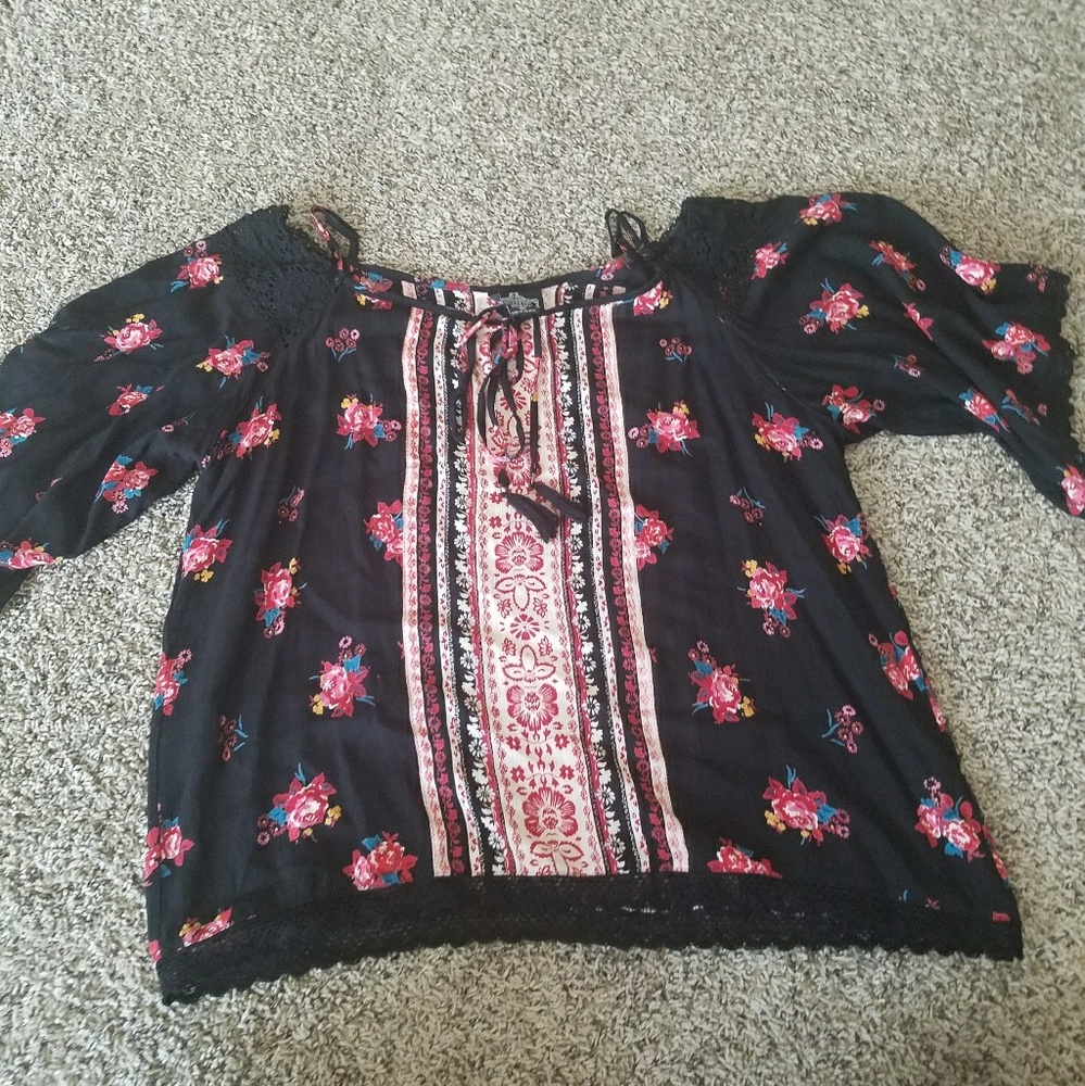 Floral cold shoulder top