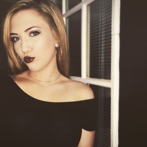 Meet your Posher, Kelsey