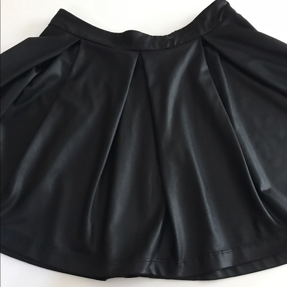 Black Leather Skater Skirt - Picture 3 of 5