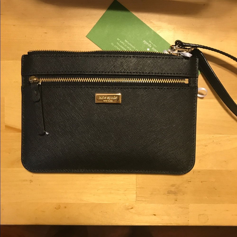 Kate Spade ♠️ wristlet