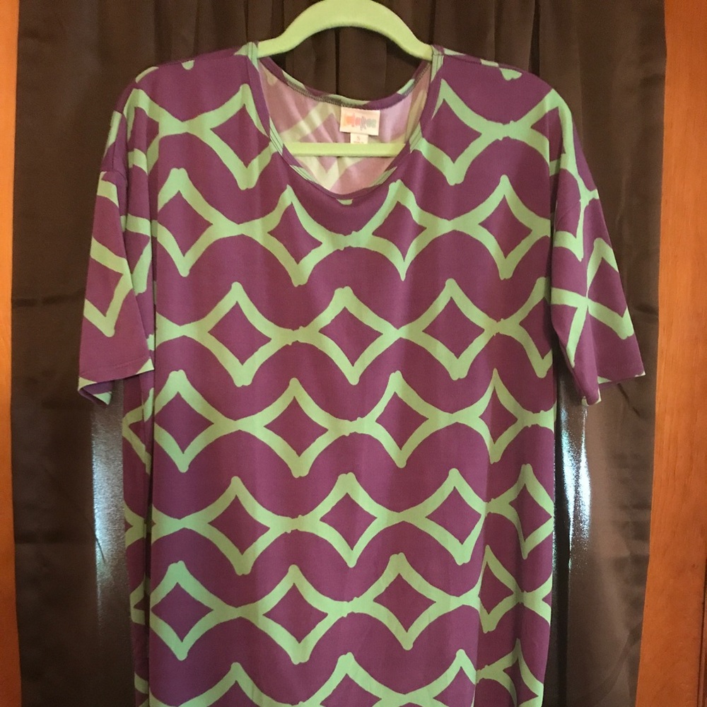 Like new Lularoe Irma. Size S in Lularoe