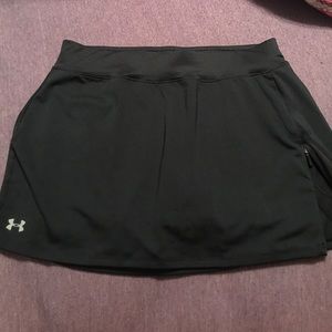 Under Armour athletic/workout/tennis skirt. Size S