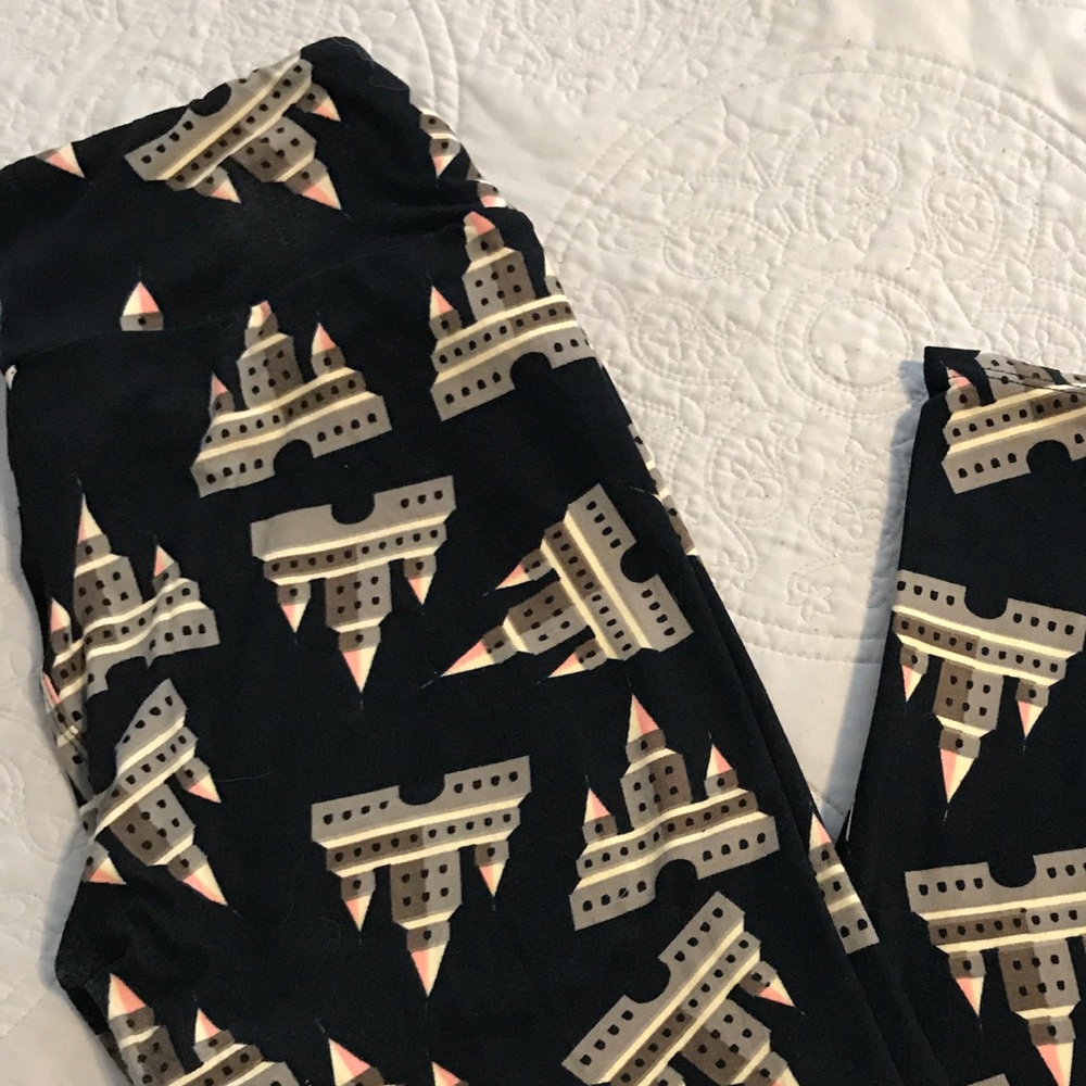 Lularoe Castle Leggings