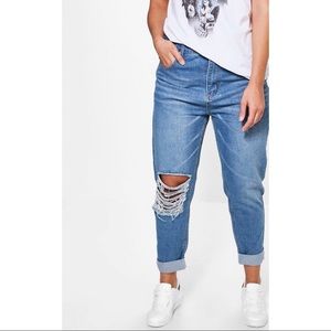 High Rise Rip Boyfriend Jeans