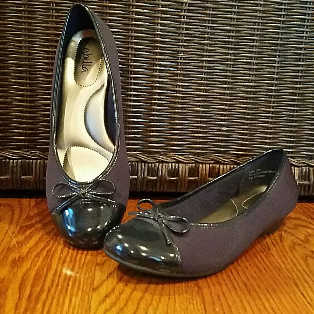 Abella Navy Flats