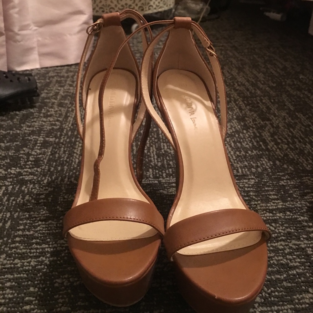Brand new brown wedges size 8.5