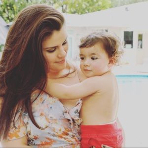 Meet your Posher, Yojary