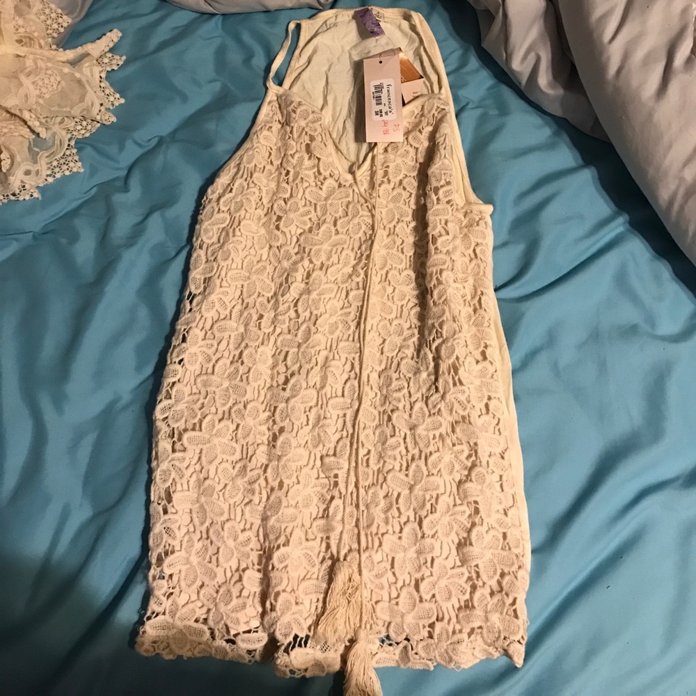 Small cream tanktop