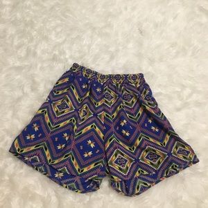 Tribal patterned flowy shorts