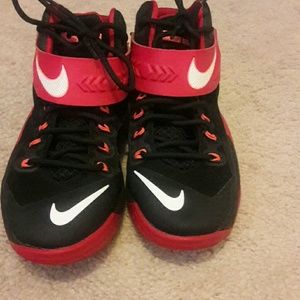 Lebron Solfier 8s