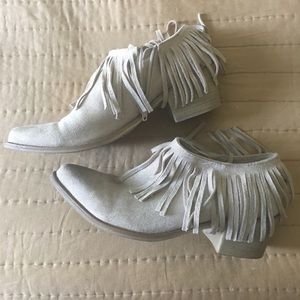 BRAND NEW NEVER WORN Matisse booties